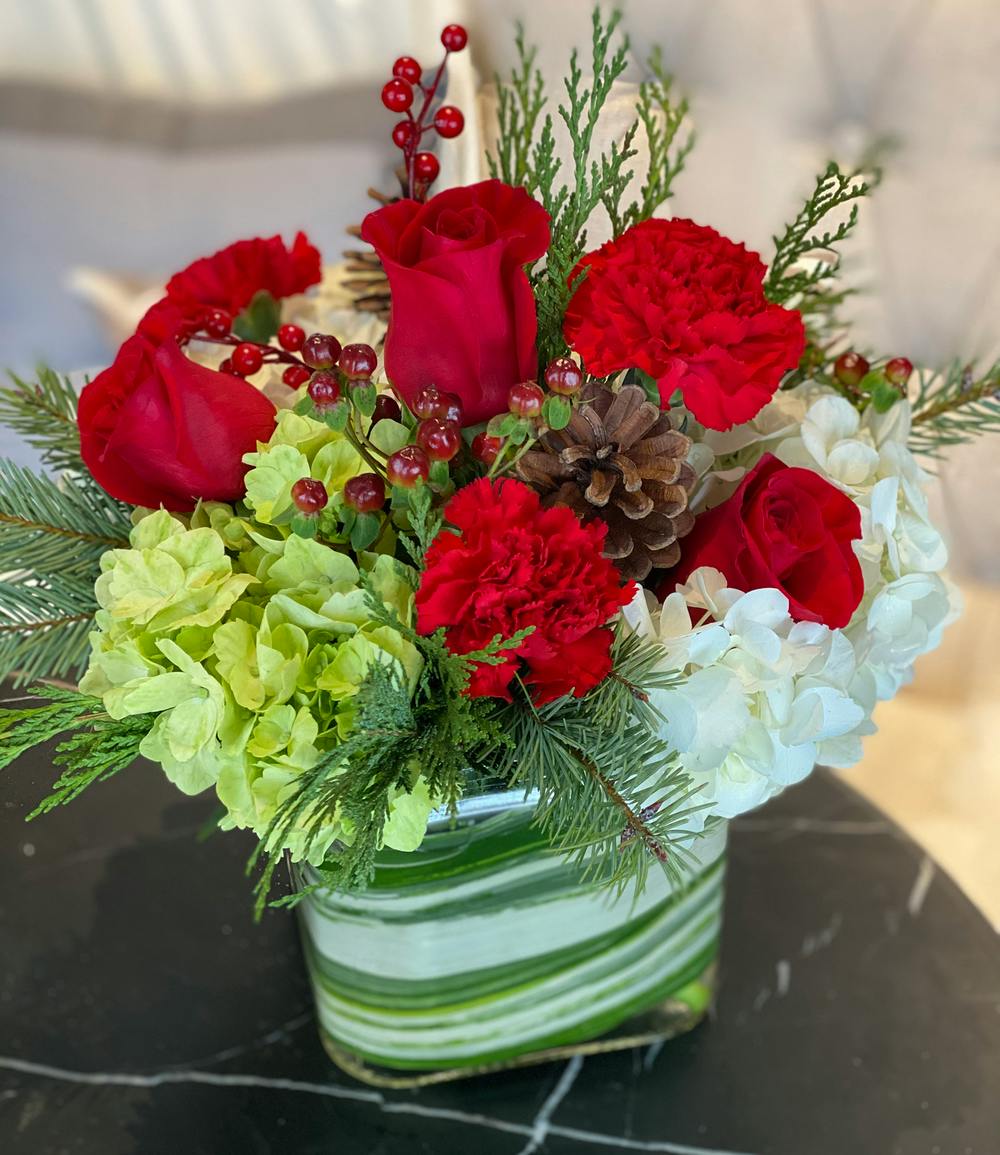 Boesen The Florist Flower Delivery Des Moines, IA Florist